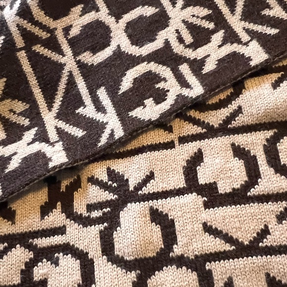 Calvin Klein Scarf - Picture 4 of 4